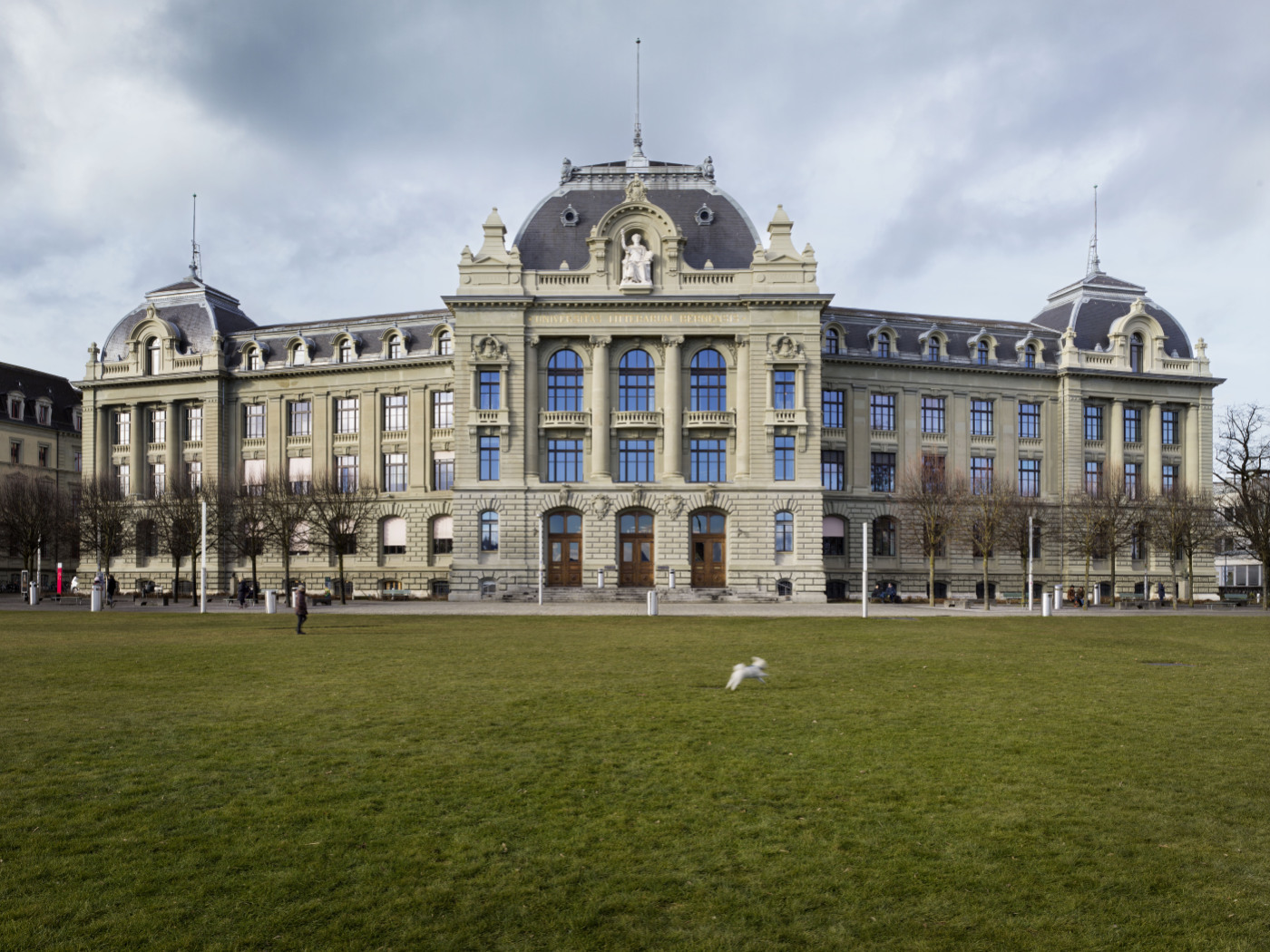 University representatives warn against cuts by the Federal Council