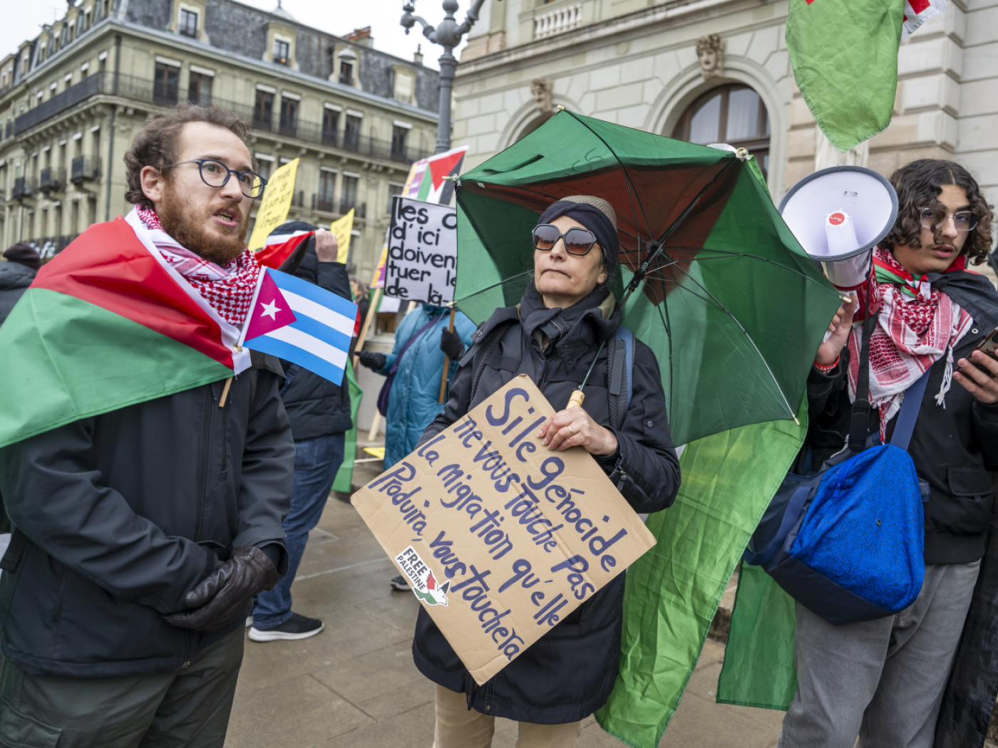 800 people demonstrate against imperialism in Geneva