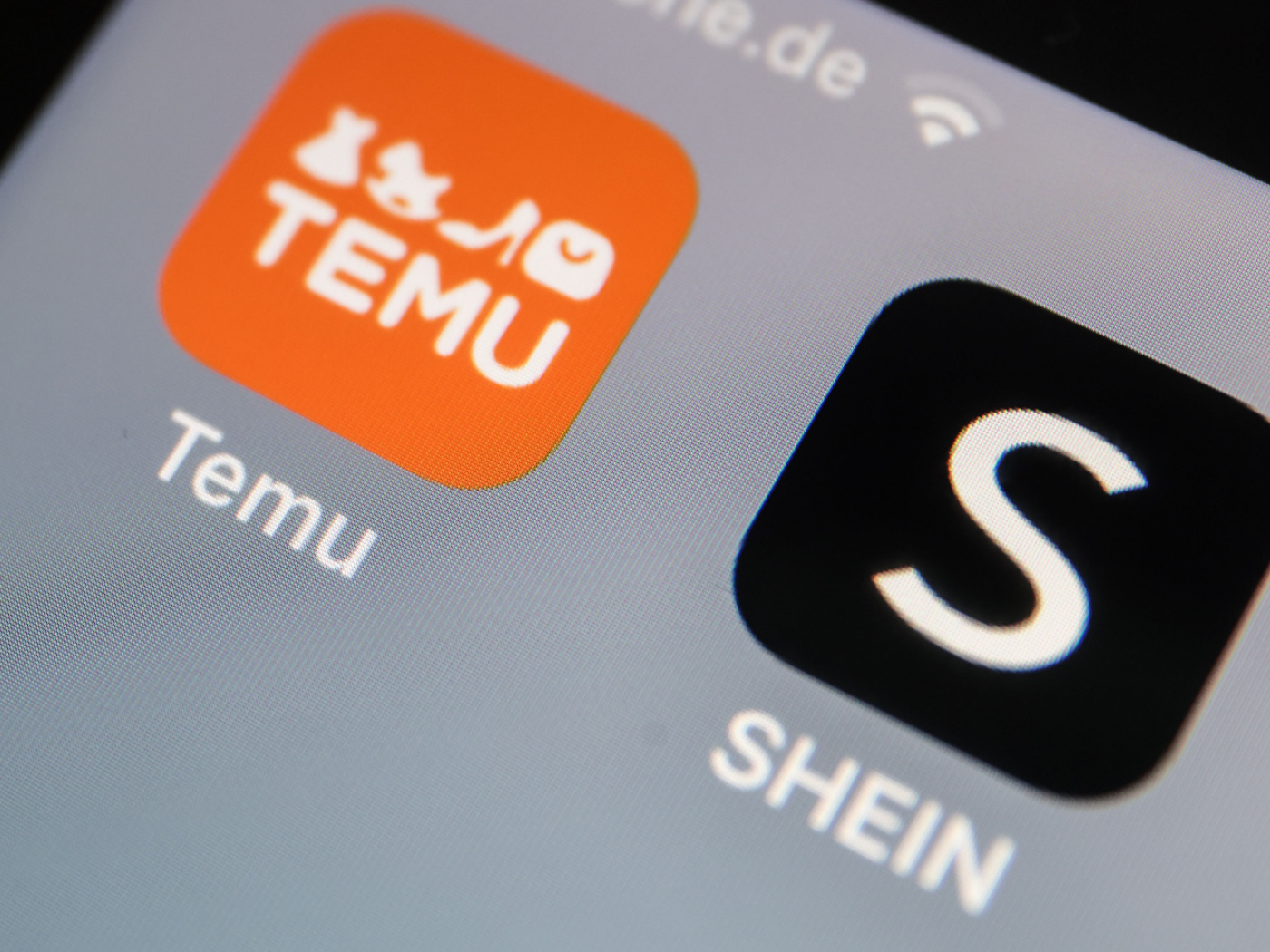 Fees for small parcels in EU puts pressure on Switzerland