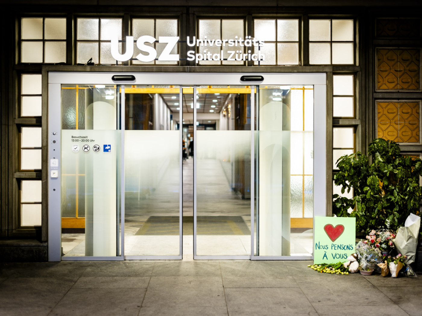 entrata ospedale universitario di zurigo