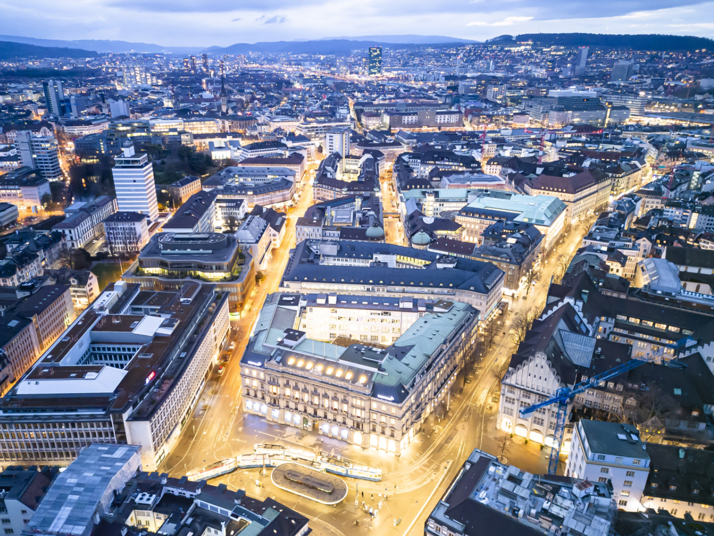 zurigo di notte dall'alto