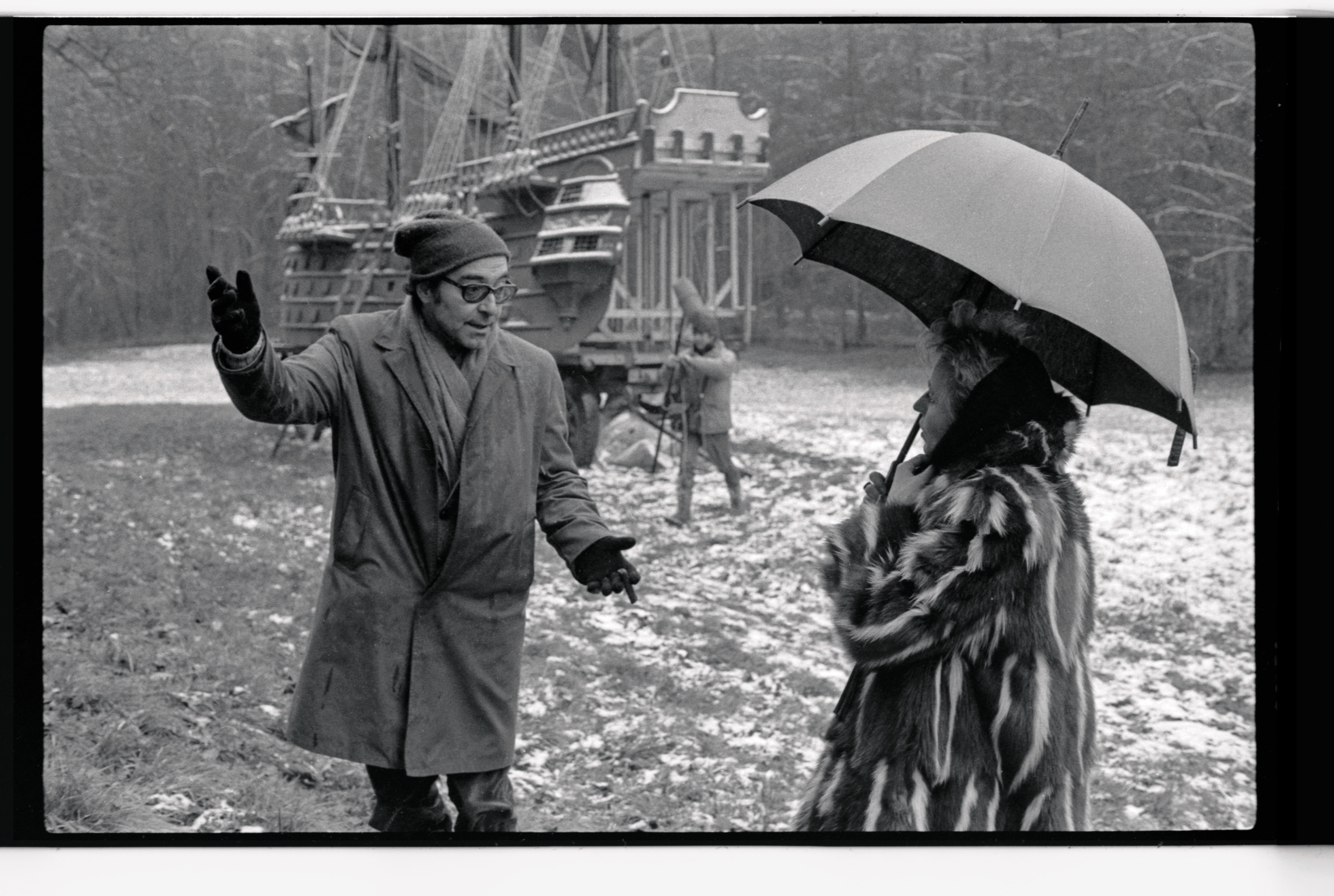 JLG dans la tournage de "Passion", avec Hanna Schygulla (1982).