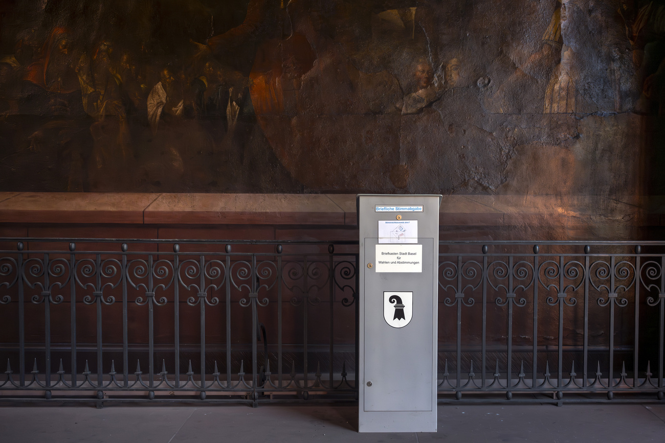 urna di voto con stemma di Basilea Città