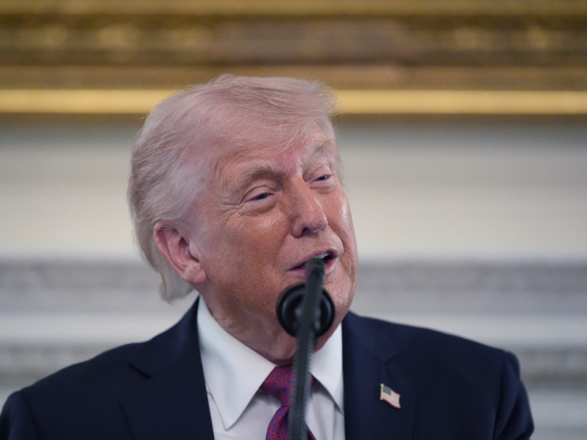 Trump steps up pressure on Switzerland Trump steps up pressure on Switzerland