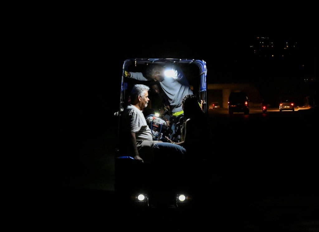 CUBA: NUEVO ESTATUS MIGRATORIO PARA INVERSORES DIASPÓRICOS