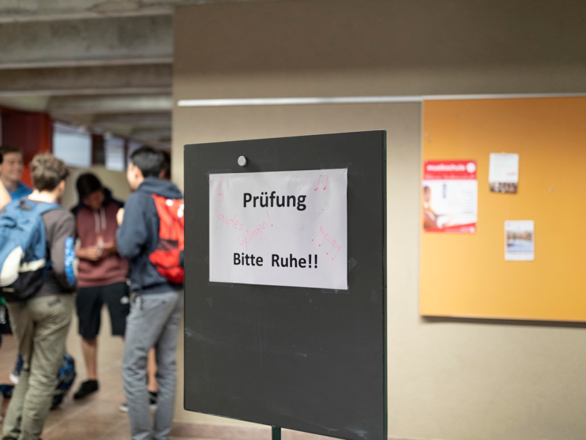 School entrance exams ‘promote inequality’: Swiss teaching boss School entrance exams ‘promote inequality’: Swiss teaching boss