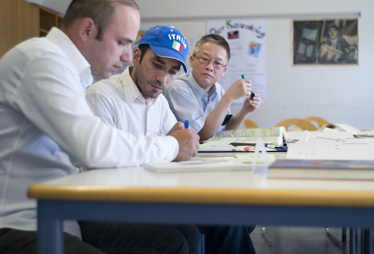 Initiative pour la démocratie, nationalité suisse : cours préparatoire facultatif au test de naturalisation dans le canton d'Aarau.