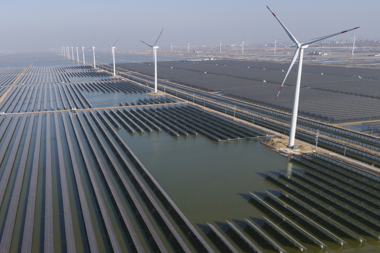 Fossil fuel shock revives clean power as security priority Fossil fuel shock revives clean power as security priority