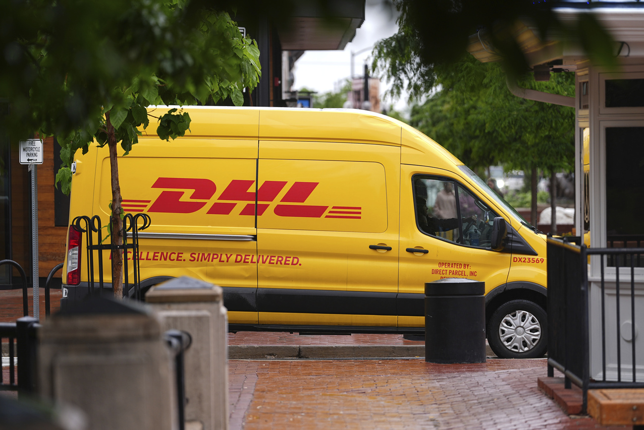Postauto der DHL