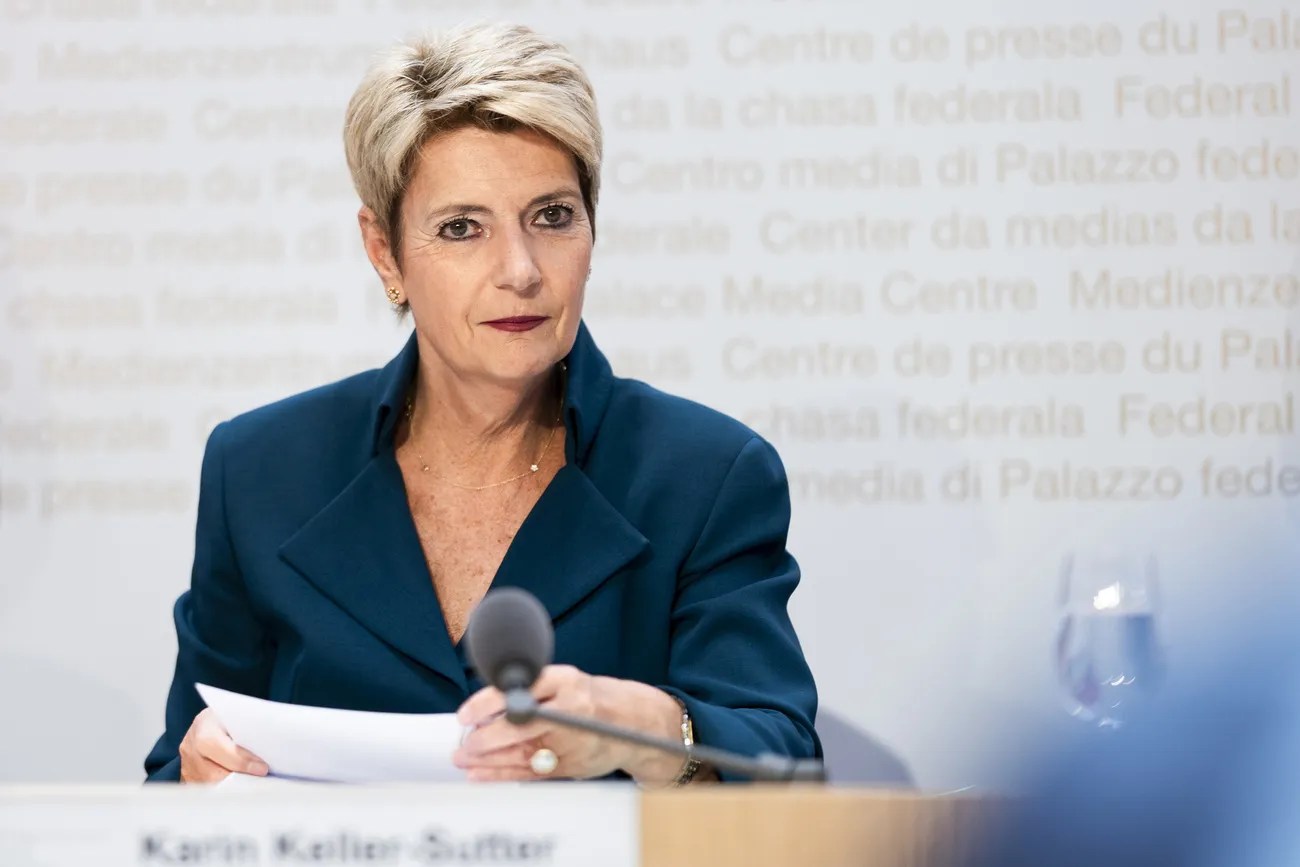 瑞士聯邦委員卡琳·凱勒-蘇特(Karin Keller-Sutter)就X平台下用戶利用Grok產生的貼文採取法律行動聯邦。