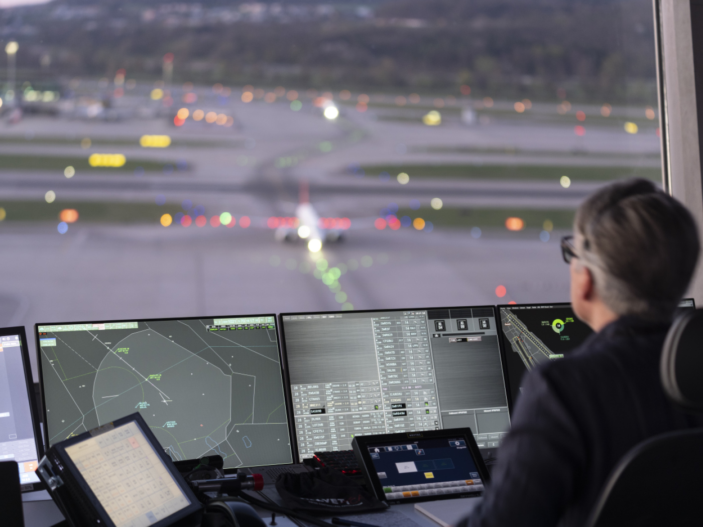 Skyguide riduce capacità di avvicinamento all'aeroporto di Zurigo