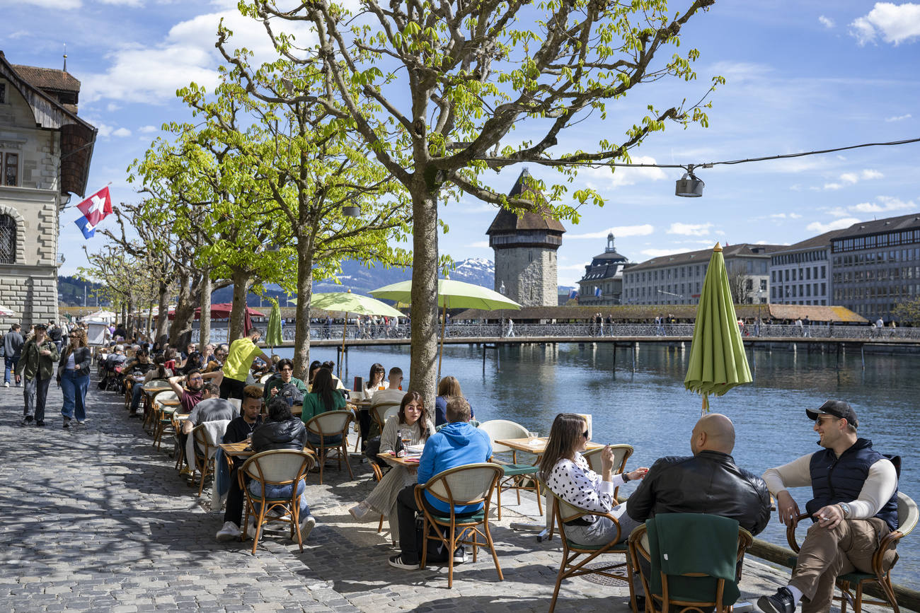 tourists in Luzern