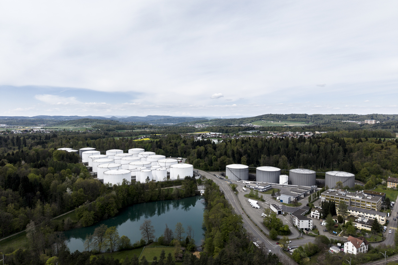 Il deposito di Mellingen (Argovia) immagazzina parte delle scorte obbligatorie di carburante