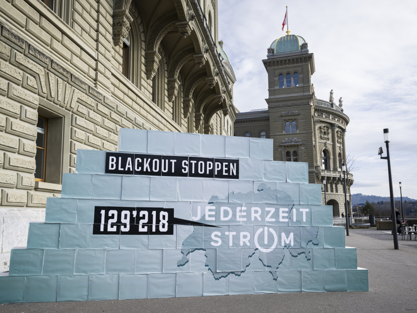 Parliamentary energy committee agrees to lift the ban on building new power plants