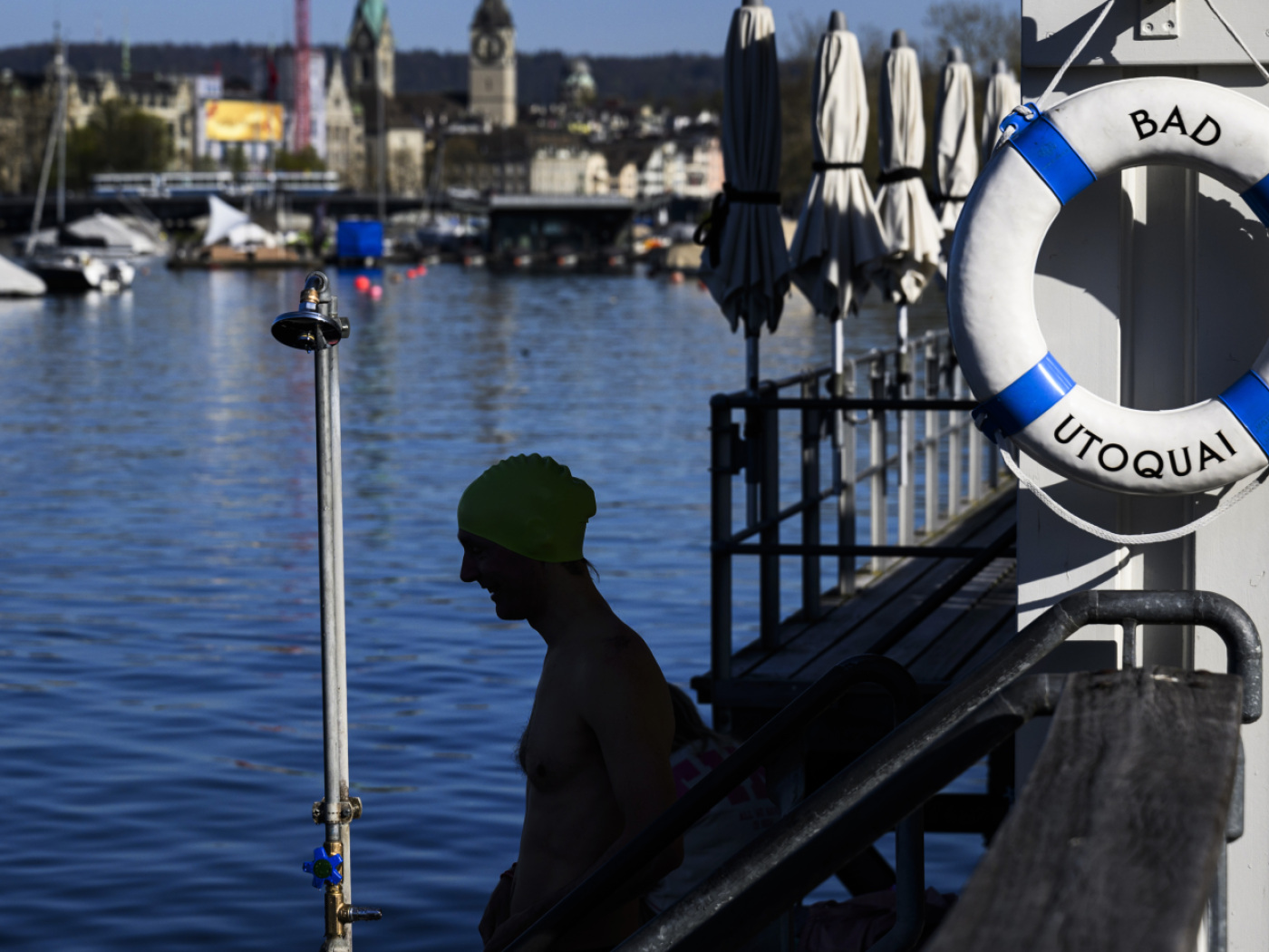 The swimming season starts in Zurich