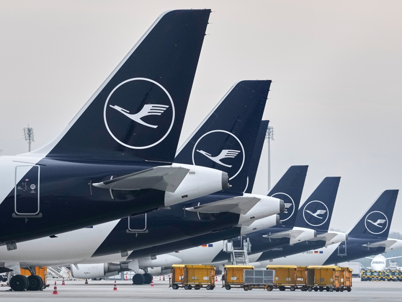 Lufthansa pilots continue strike – SWI swissinfo.ch Lufthansa pilots continue strike – SWI swissinfo.ch