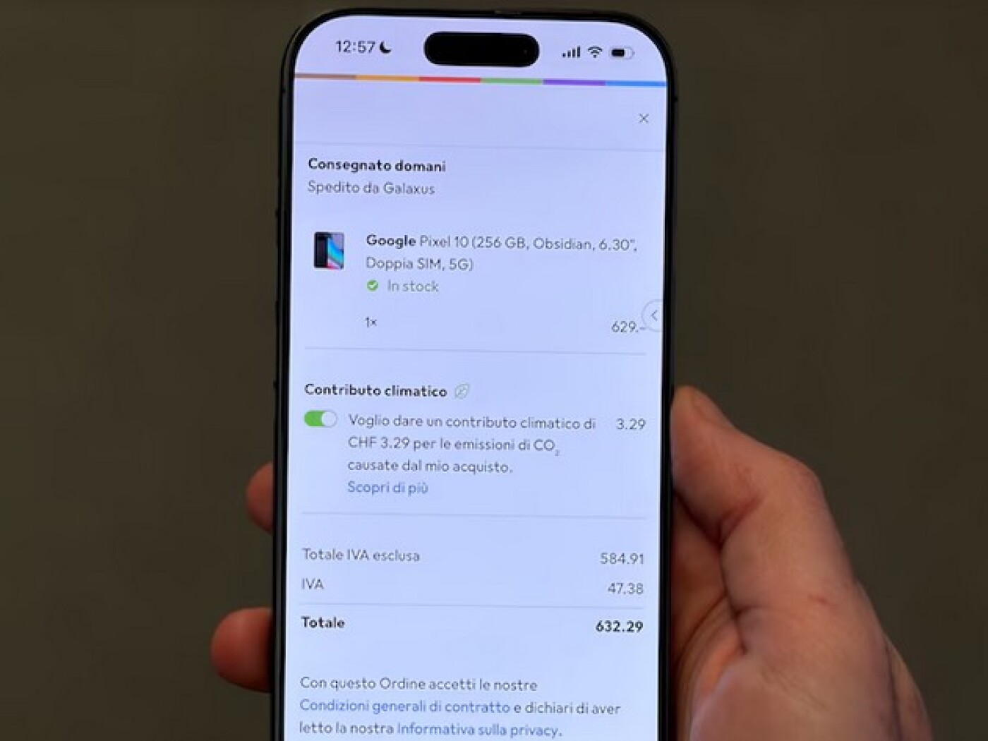 Sempre meno svizzeri pagano contributo clima su acquisti online