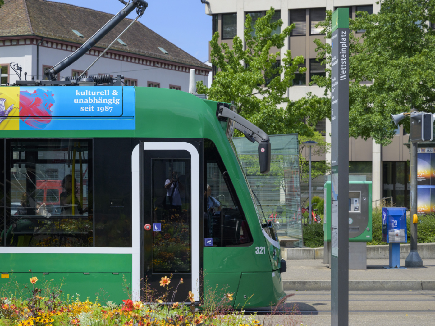 Zwisu Rabatt In Basel setzen Junge seit Rabatt vermehrt auf Jahres-U-Abos - SWI ...