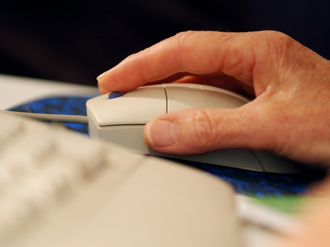 Computer mouse