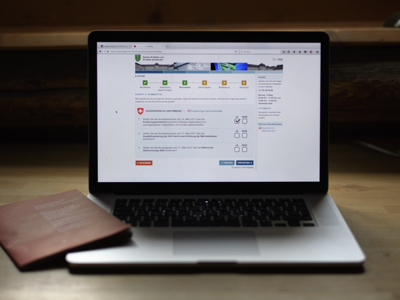 Voto elettronico: 3 cantoni autorizzati per il 14 giugno