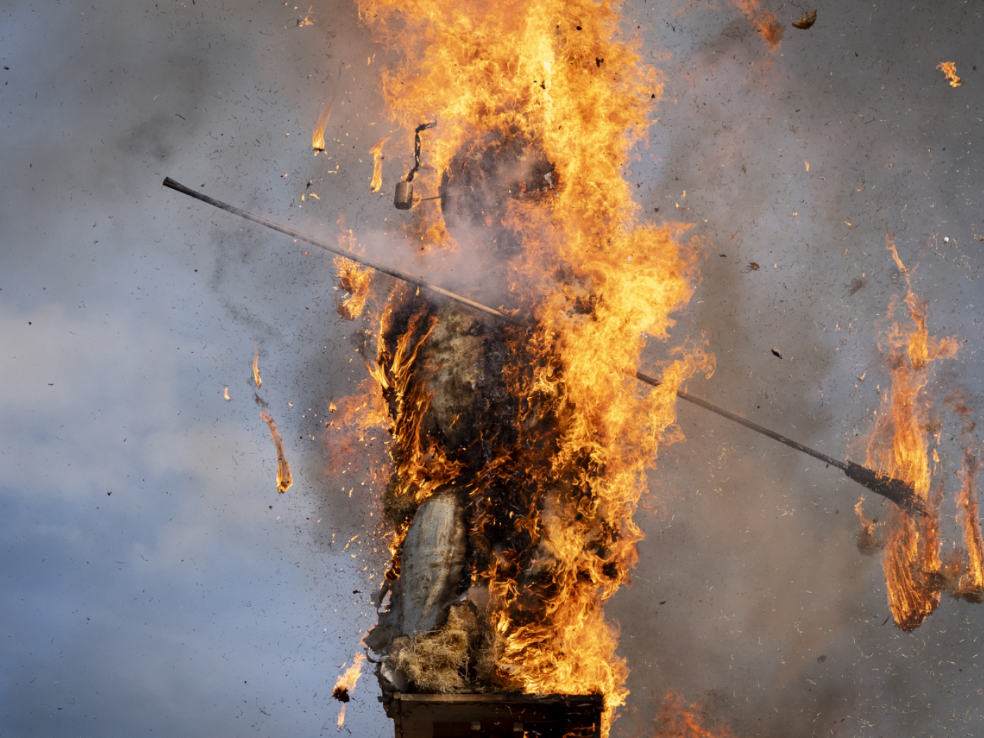 The Zurich Böögg explodes after just under 13 minutes