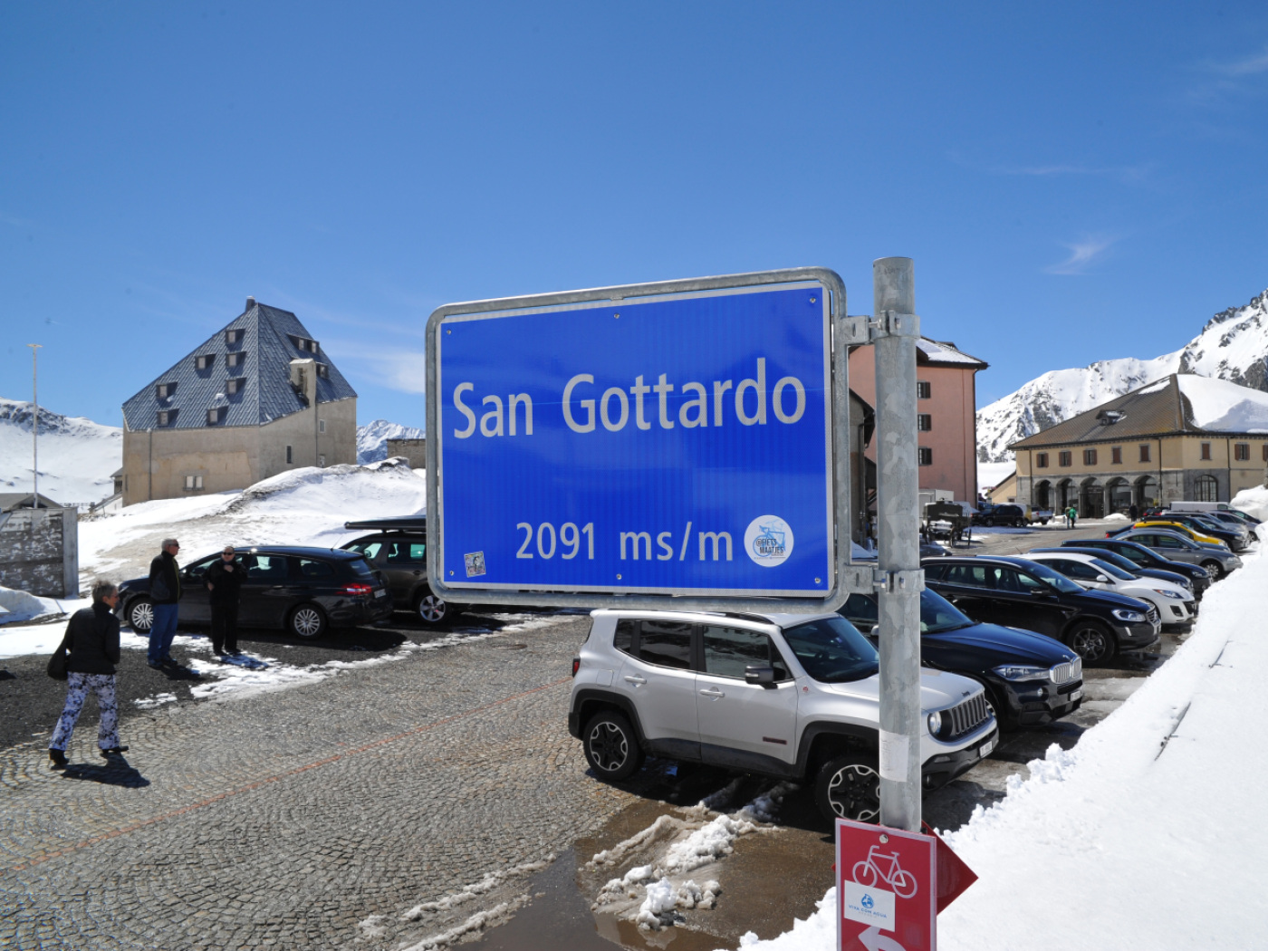 Passo del San Gottardo, da venerdì sarà di nuovo aperto