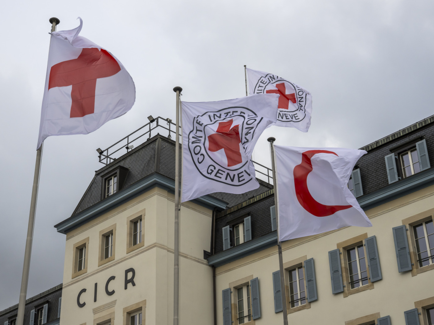 WHO: 10,000 attacks on clinics and aid workers in ten years