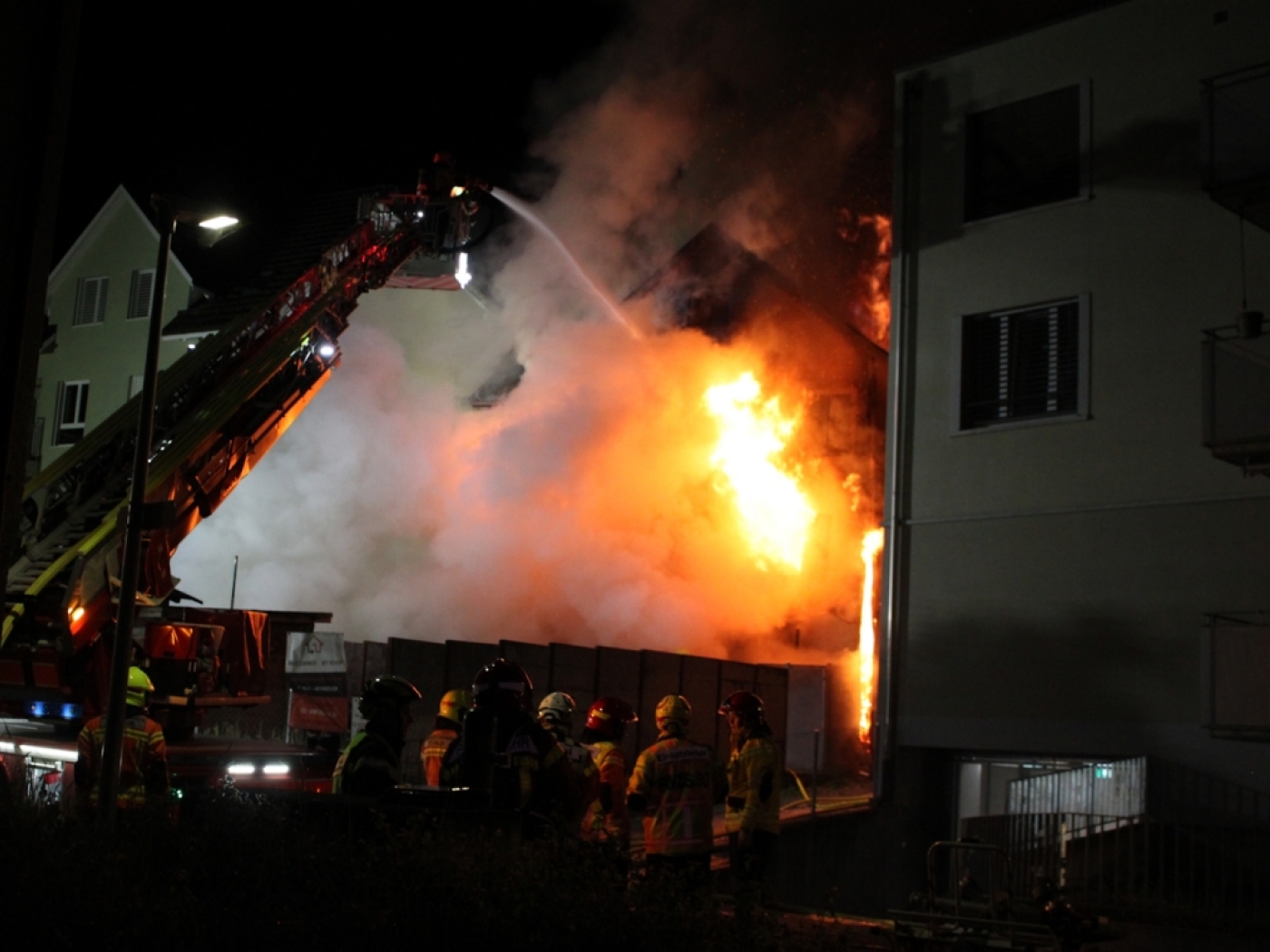San Gallo: brucia abitazione, nove feriti e due dispersi