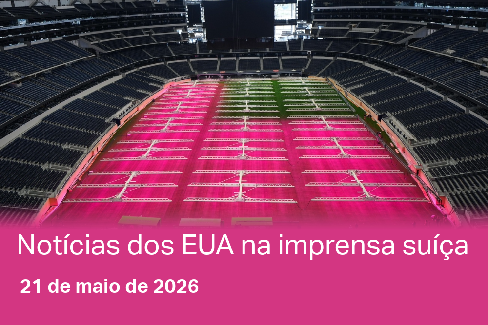 Luzes de cultivo iluminam parte do campo do AT&T Stadium, em Arlington, Texas, em preparação para a Copa do Mundo de futebol.