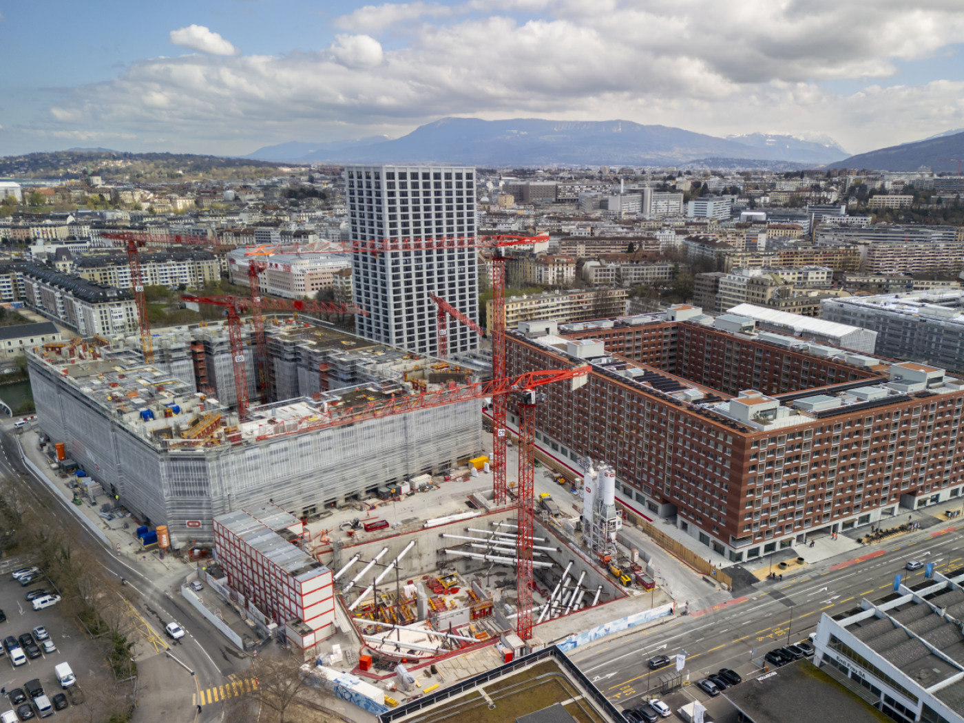 swissinfo.ch - swissinfo.ch - Residential property demand boosts Swiss construction industry