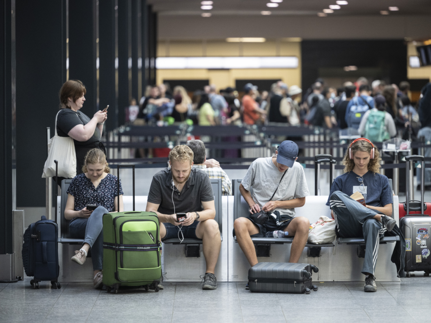 Global situation dampens sense of security when travelling abroad