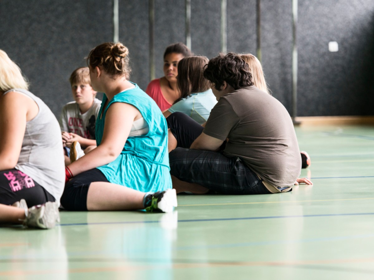 Swiss government wants to keep ads for unhealthy products away from children Swiss government wants to keep ads for unhealthy products away from children