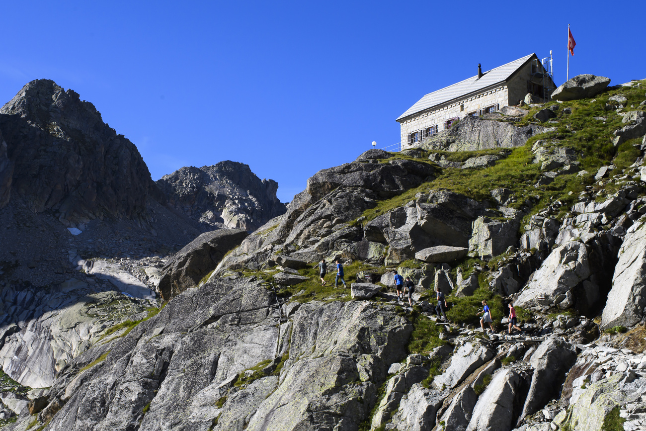 Die Gelmerhütte in der Region Grimsel im Kanton Bern.