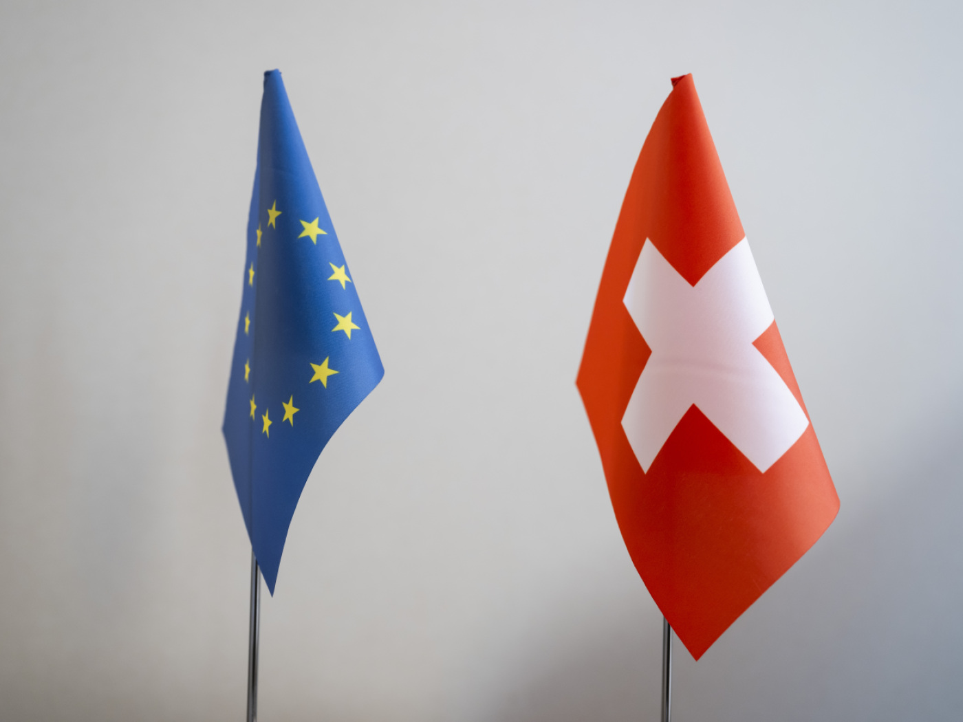 Lieve maggioranza degli svizzeri favorevole a un accordo con l'UE