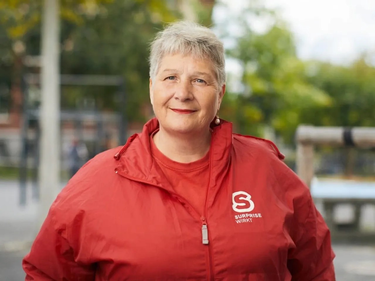Lilian Senn (geb. 1957) arbeitet heute als Stadtführerin für das Strassenmagazin «Surprise».