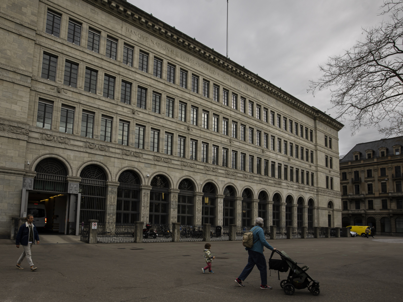 SNB buys 3.94 billion in foreign currency in the first quarter
