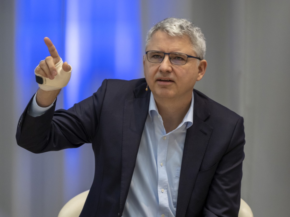 Roche chair compares US tariff policy to ‘blackmail’ Roche chair compares US tariff policy to ‘blackmail’