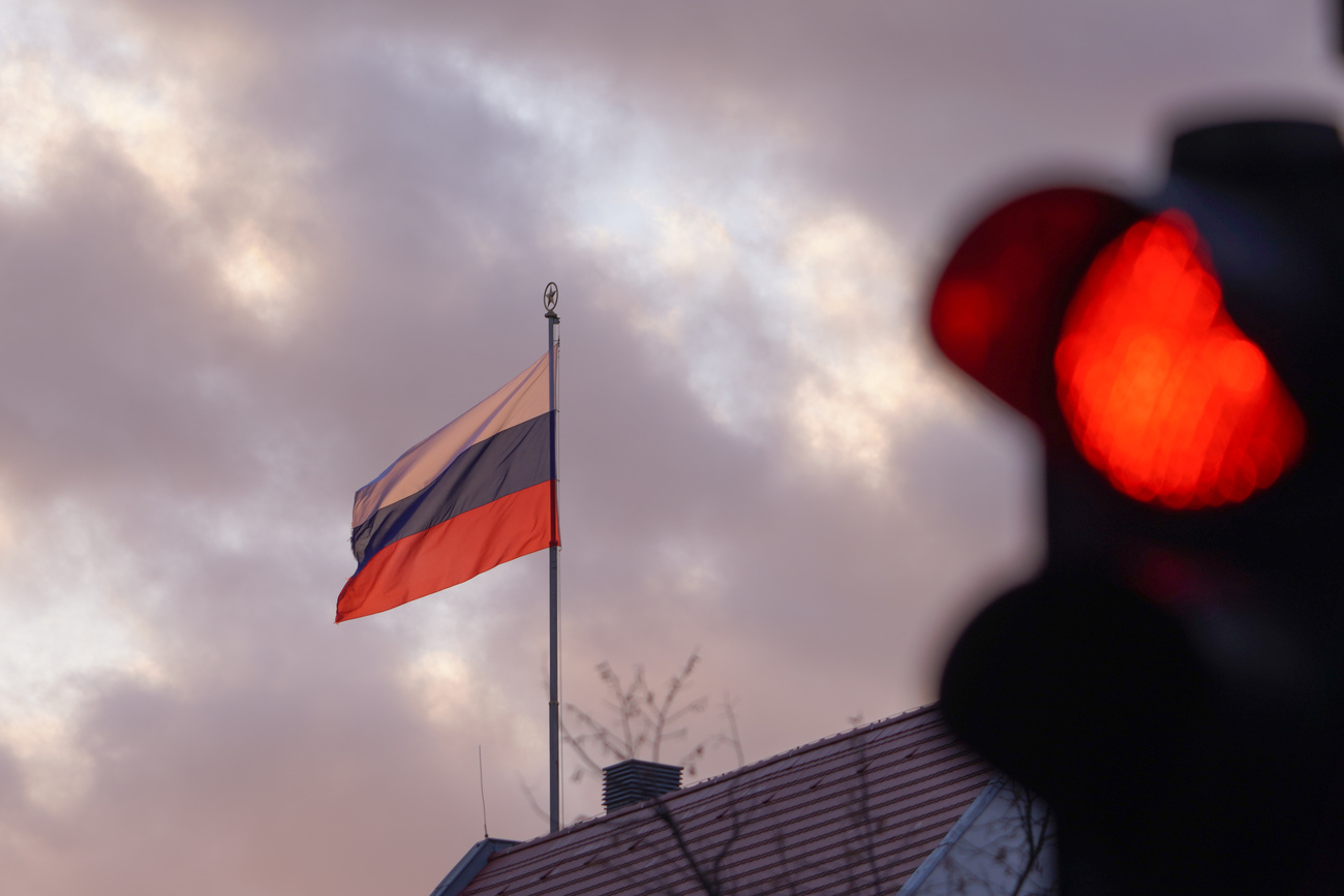 Газета Neue Zürcher Zeitung (NZZ) пишет, что новые российские учебники истории служат не исторической правде, а политическим задачам режима.
