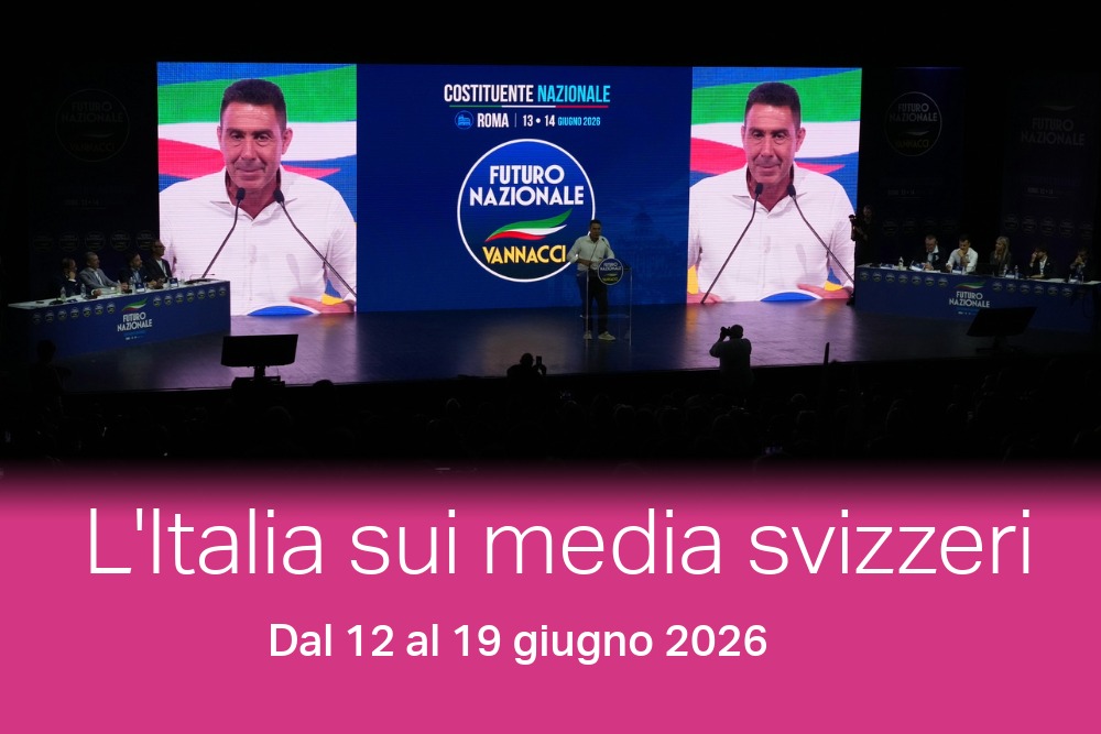Vannacci durante la presentazione del nuovo partito.