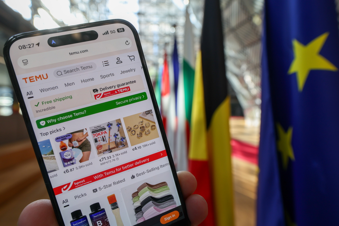 Swiss lawmakers demand curbs on Chinese online retailers