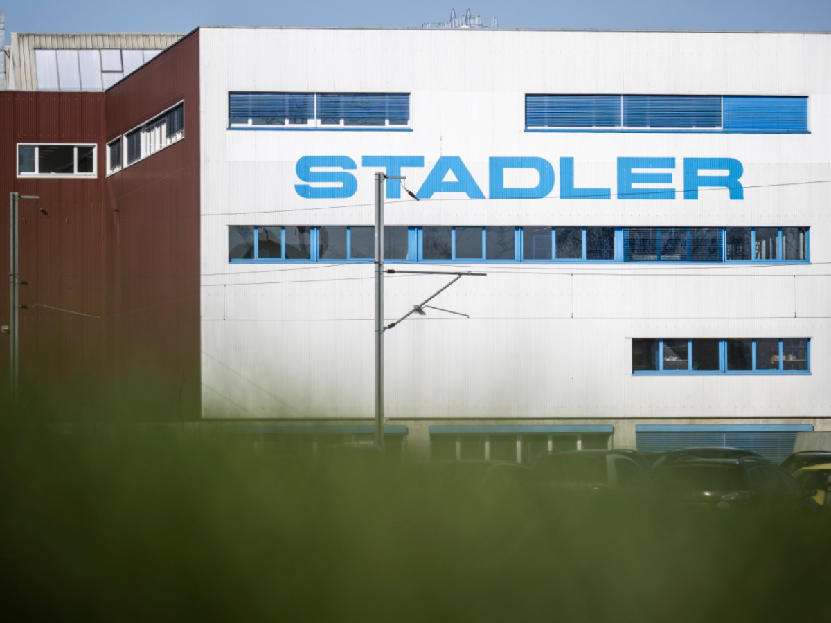 Swiss rail firm Stadler to deliver 21 trams to US
