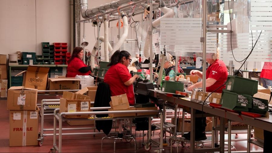 donne al lavoro