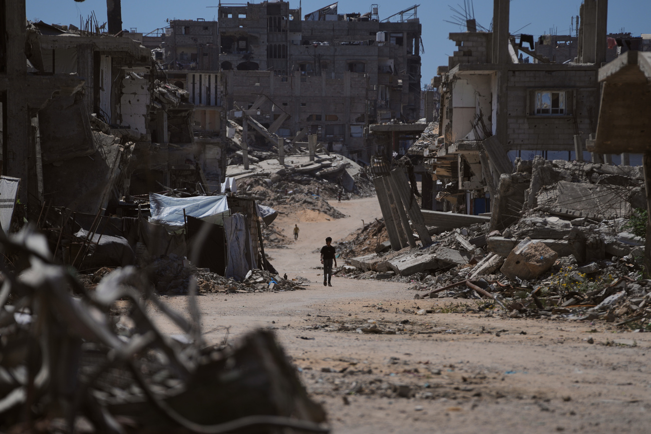 Aid groups say Israeli restrictions leave Gaza without relief despite ...