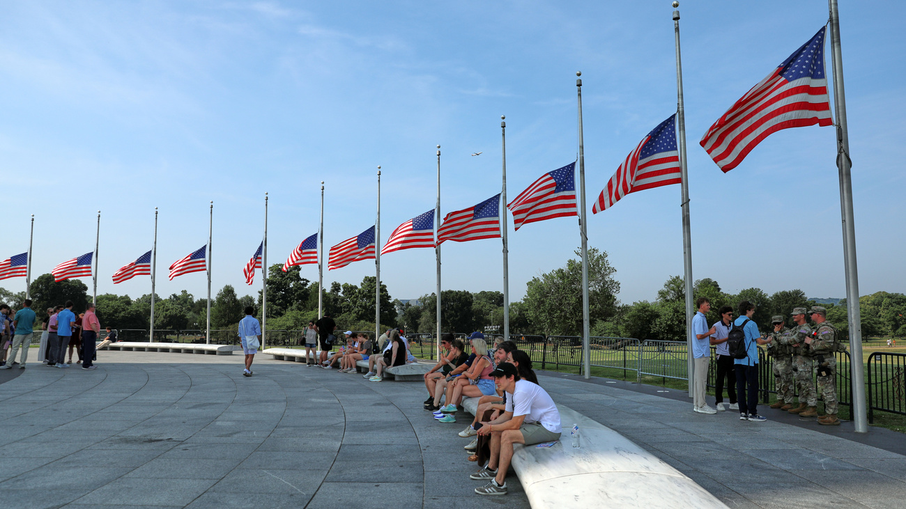 US-Flaggen auf Halbmast