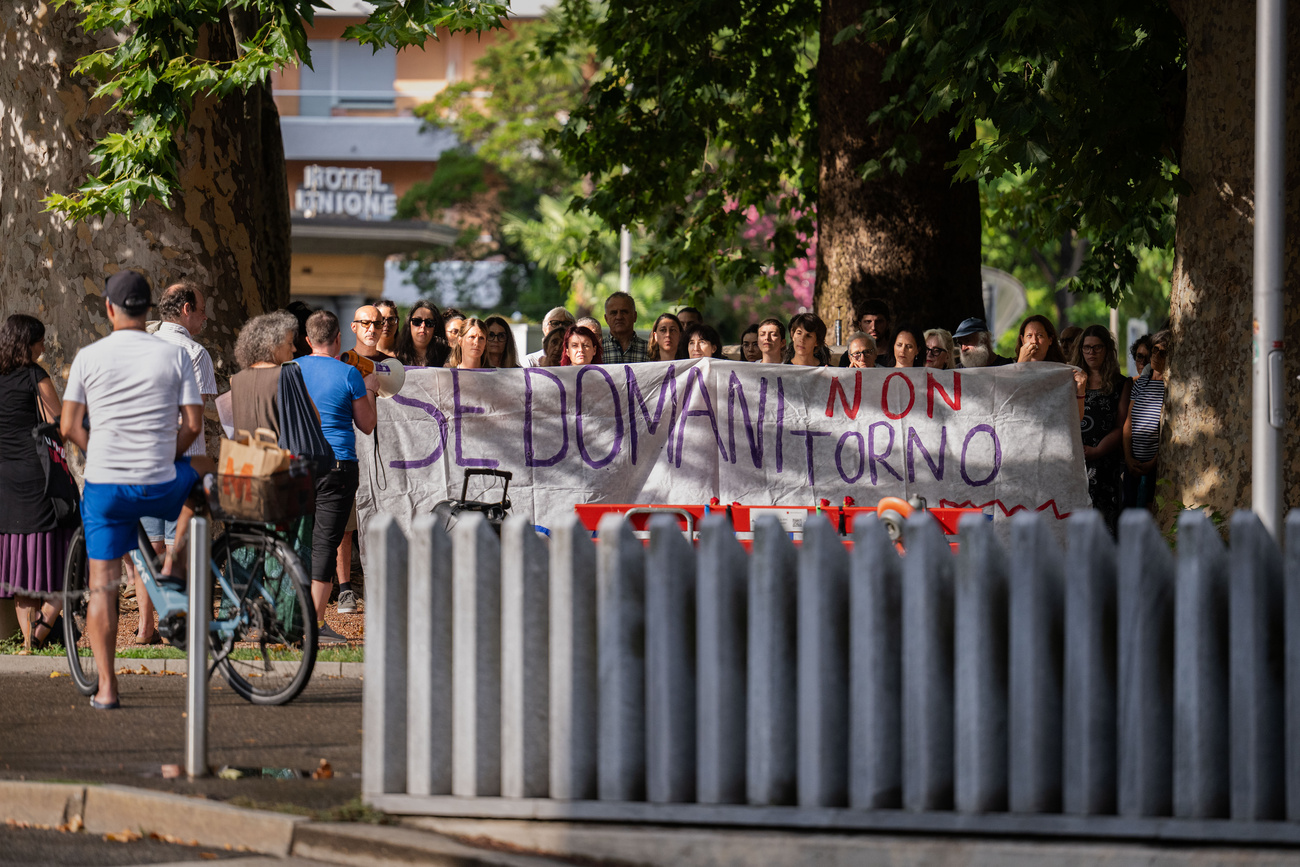 gente che manifesta