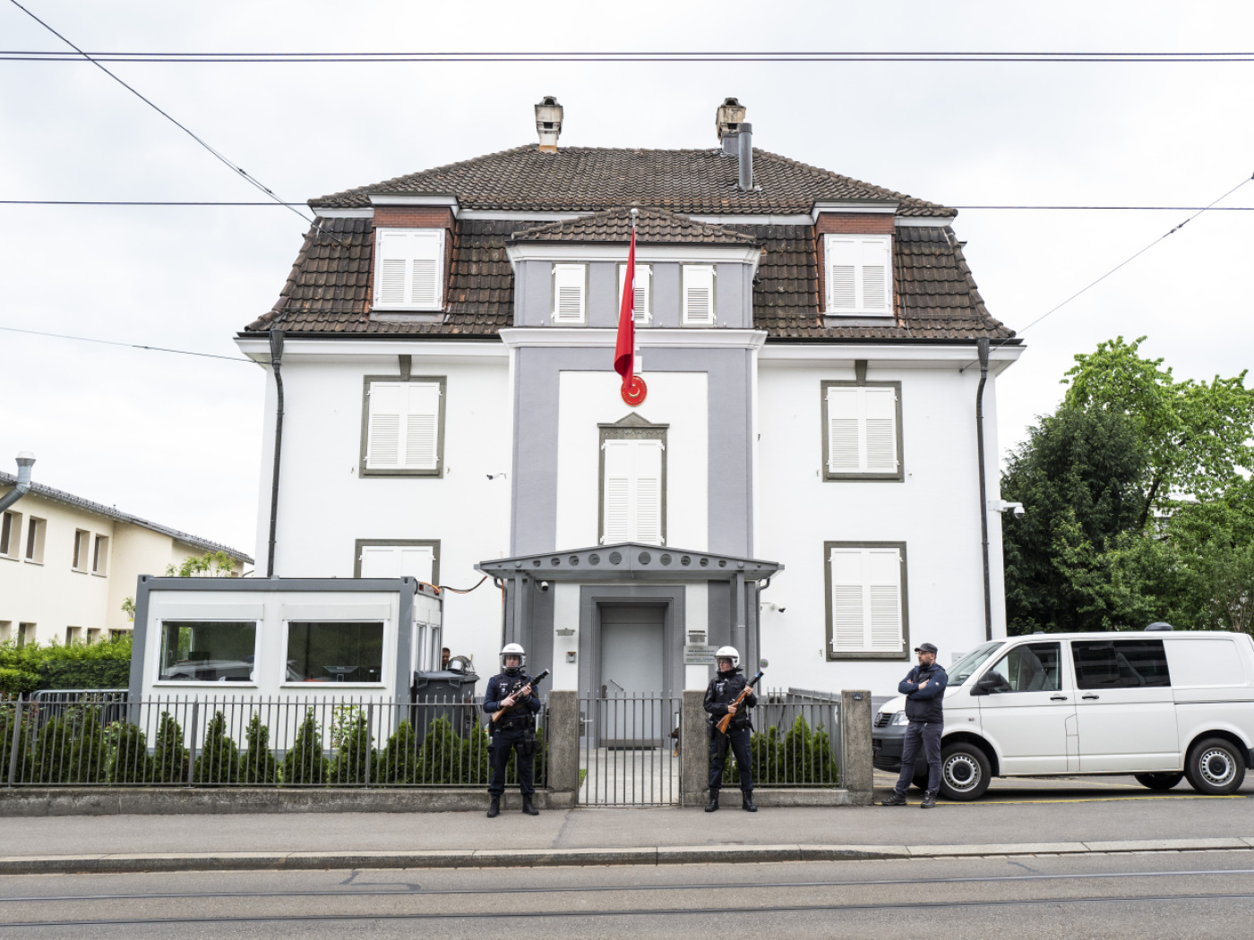 Three people arrested at the Turkish Consulate in Zurich