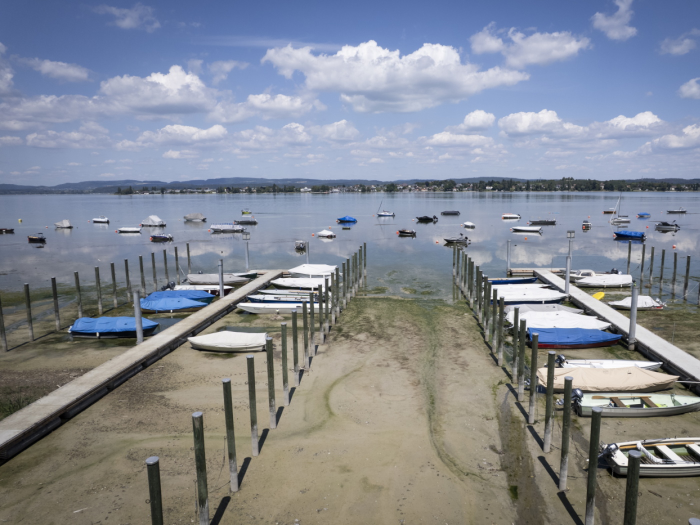The water level of Lake Constance is falling to its next historic low