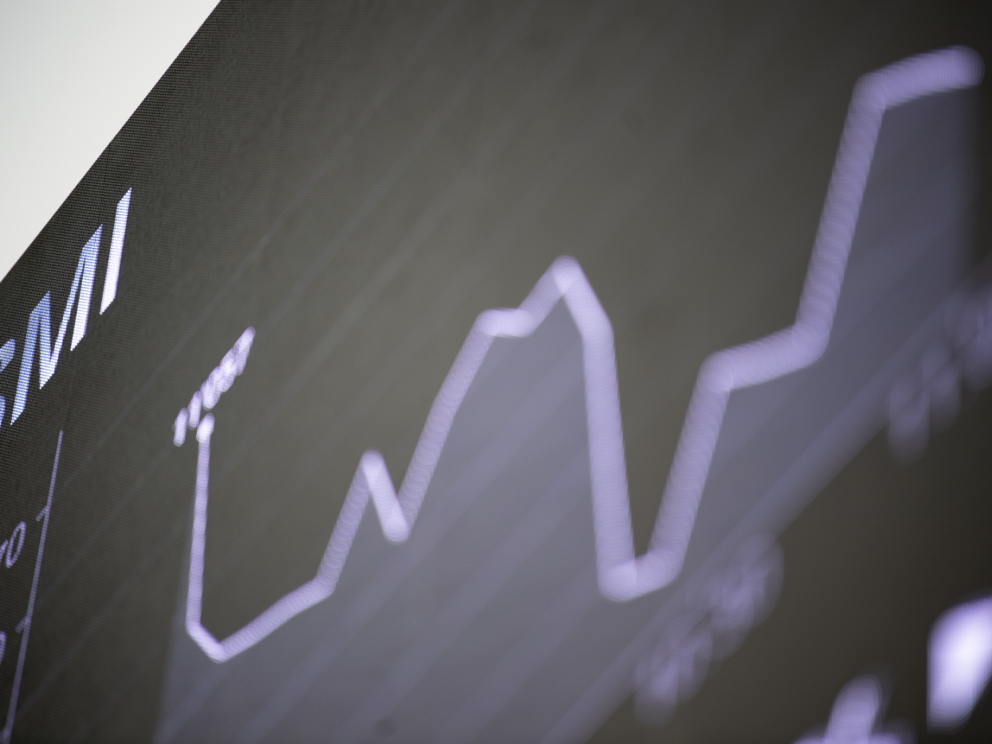 Dati aziendali positivi, ma la borsa storce il naso: che succede?
