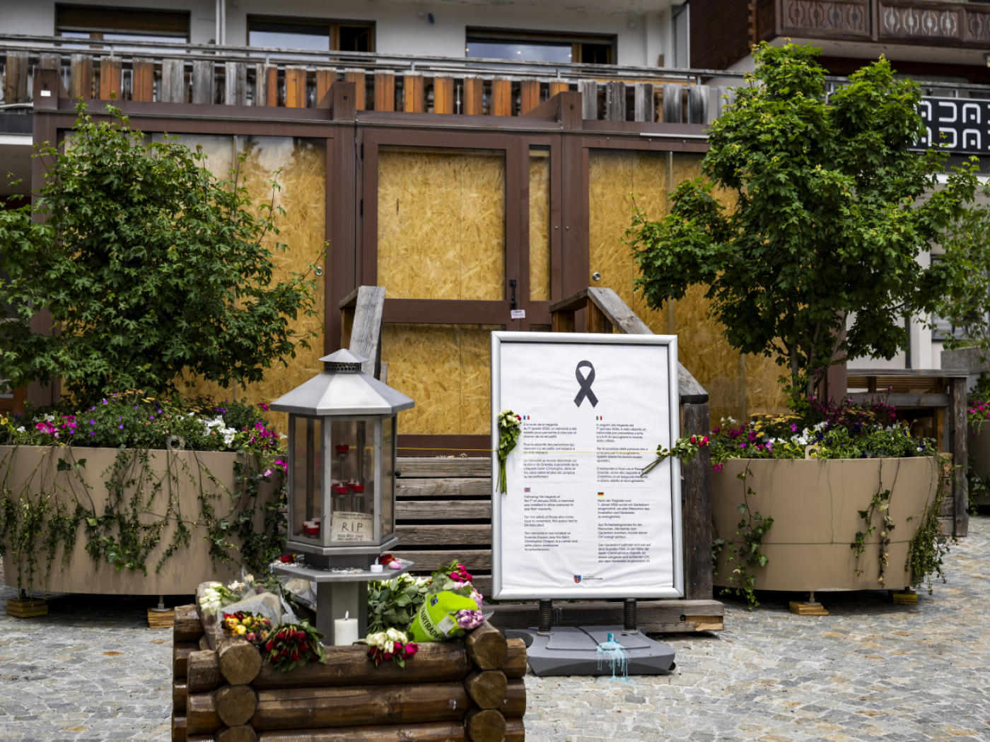 A prosecutor in the Crans-Montana case has resigned