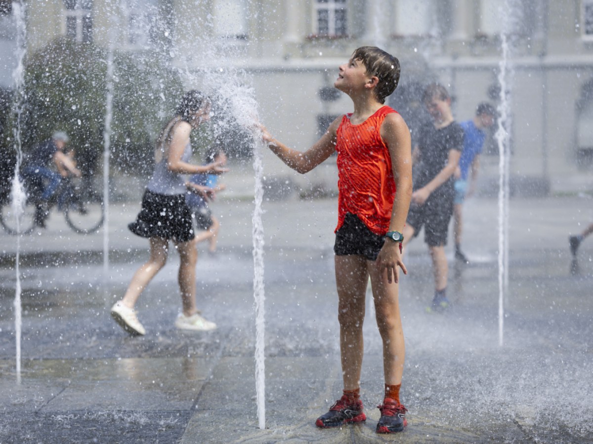 Missouri Counties Under Flash Flood and Severe Thunderstorm Warnings as Heavy Rain Falls